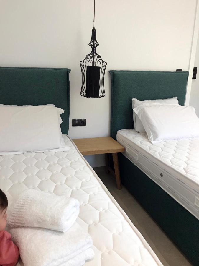 Blue Sea Suites Tsoútsouros Eksteriør billede