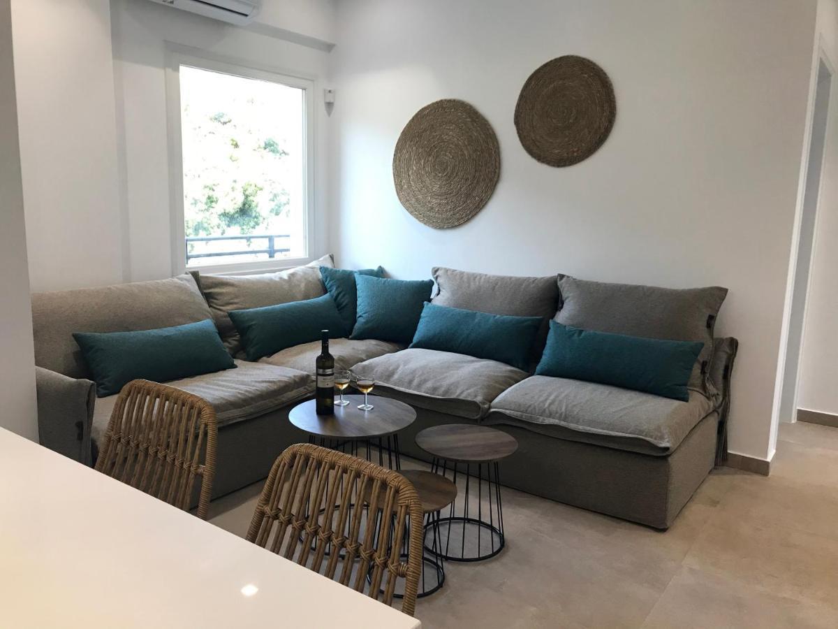 Blue Sea Suites Tsoútsouros Eksteriør billede