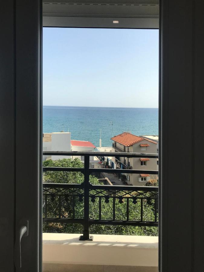 Blue Sea Suites Tsoútsouros Eksteriør billede