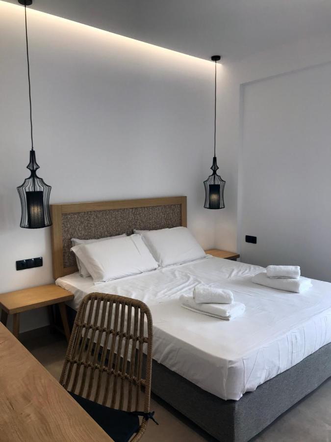 Blue Sea Suites Tsoútsouros Eksteriør billede