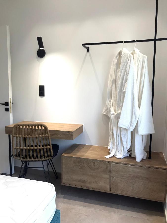 Blue Sea Suites Tsoútsouros Eksteriør billede